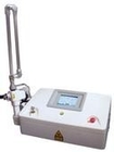 Excrescence δερμάτων RF κλασματική μηχανή λέιζερ του CO2 αφαίρεσης για την αφαίρεση φλεβών λαιμών/εγκυμοσύνης