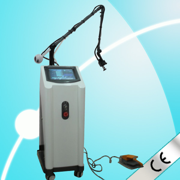 10600nm κάθετη μηχανή λέιζερ του CO2 κλασματική για τη χρήση γιατρών με το ιατρικό λέιζερ τ-RC του CO2